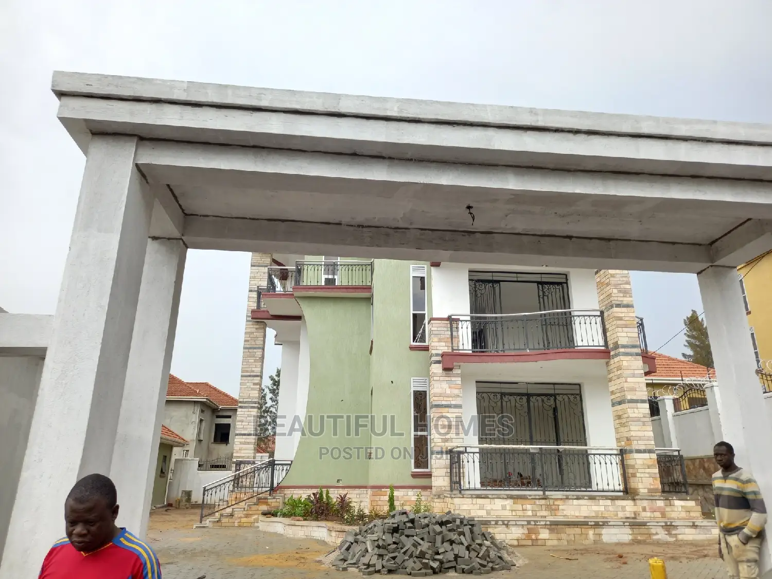 Furnished 6bdrm Mansion in Munyonyo, Central Division for Sale in Central Division