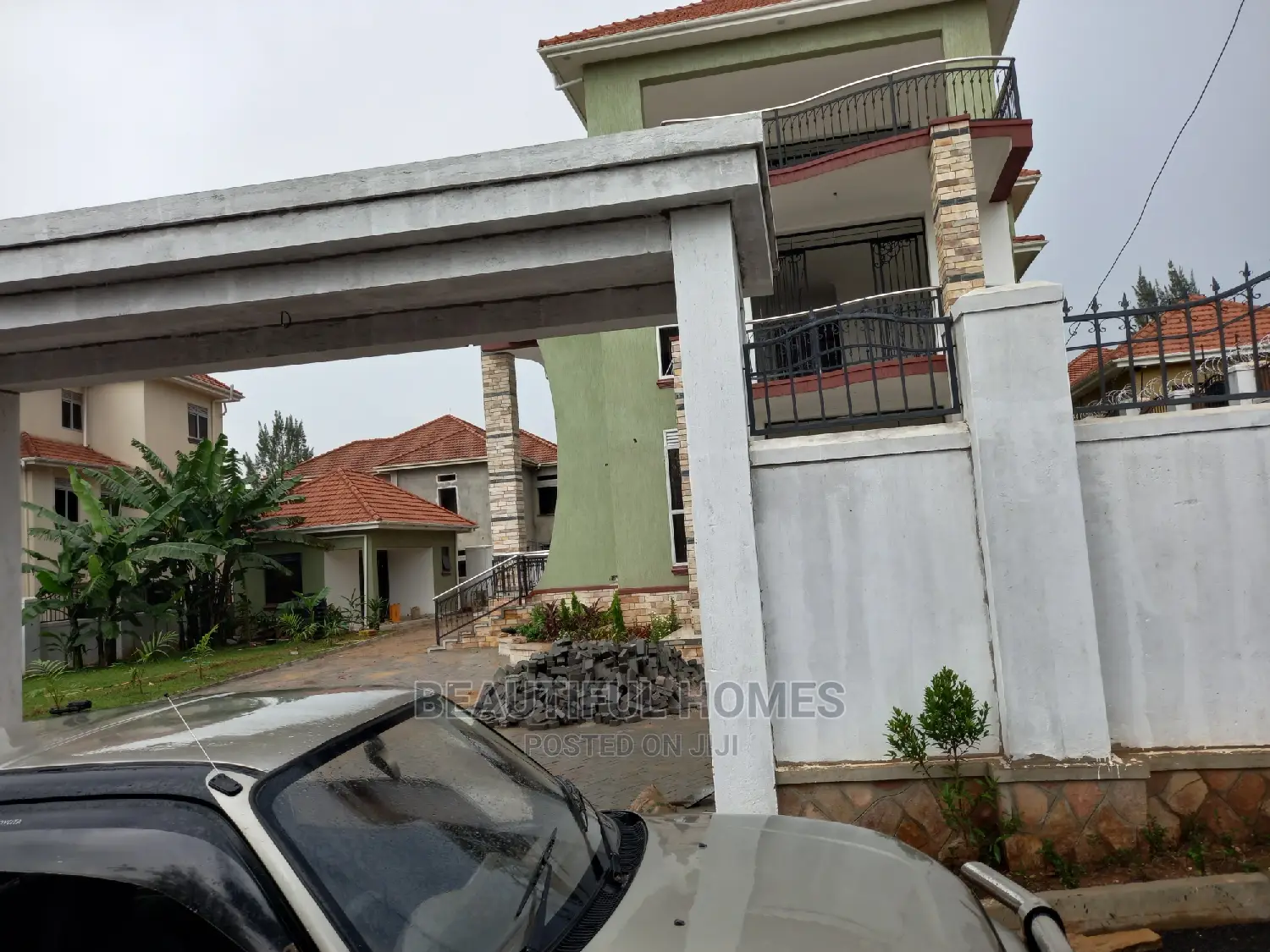 Furnished 6bdrm Mansion in Munyonyo, Central Division for Sale in Central Division