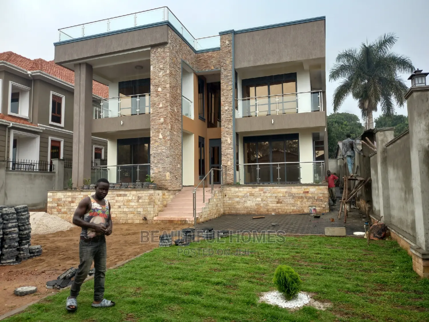 Furnished 6bdrm Mansion in Munyonyo Lake View, Makindye for Sale in Makindye
