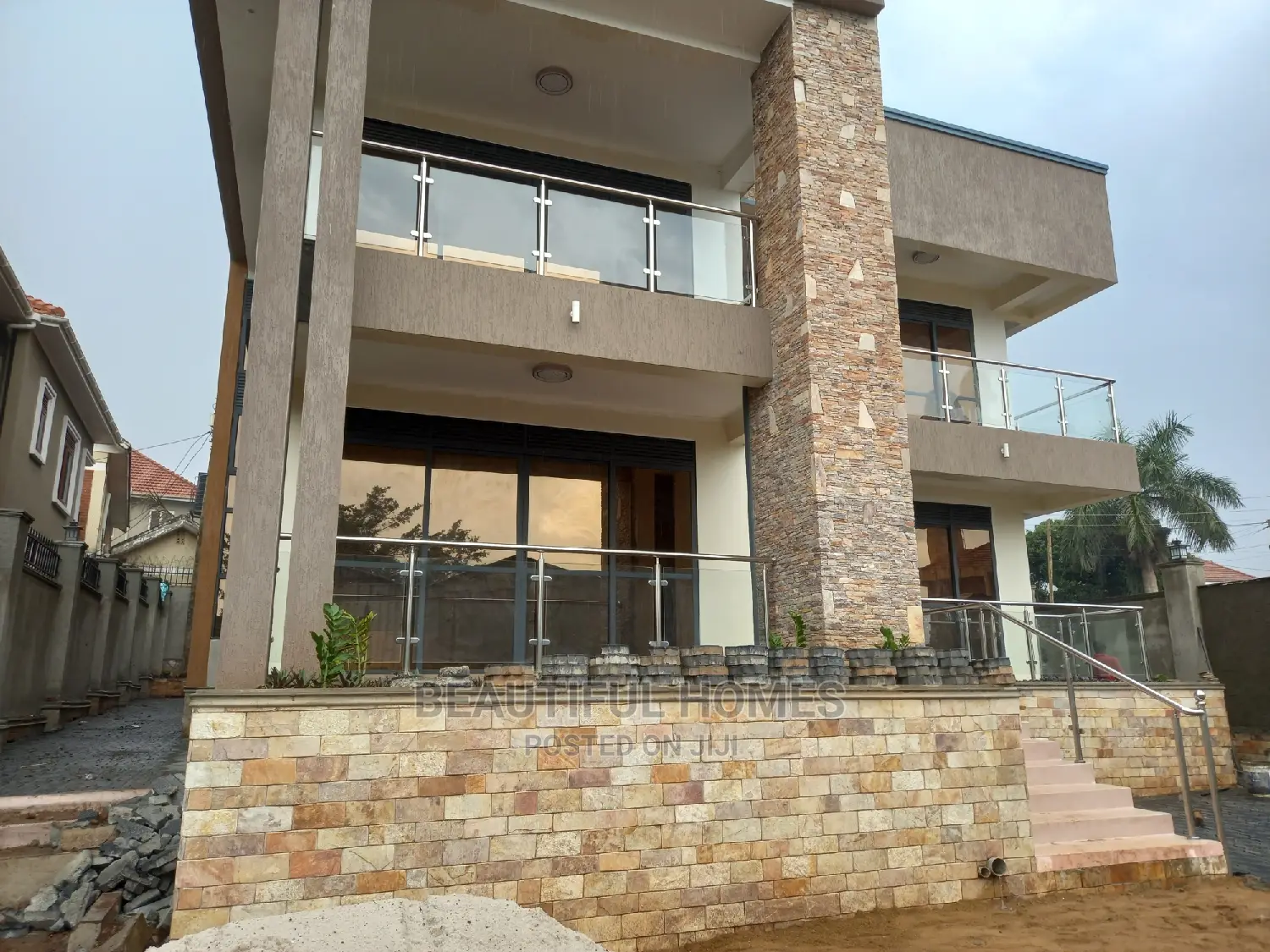 Furnished 6bdrm House in Munyonyo Speke, Makindye for Sale in Makindye