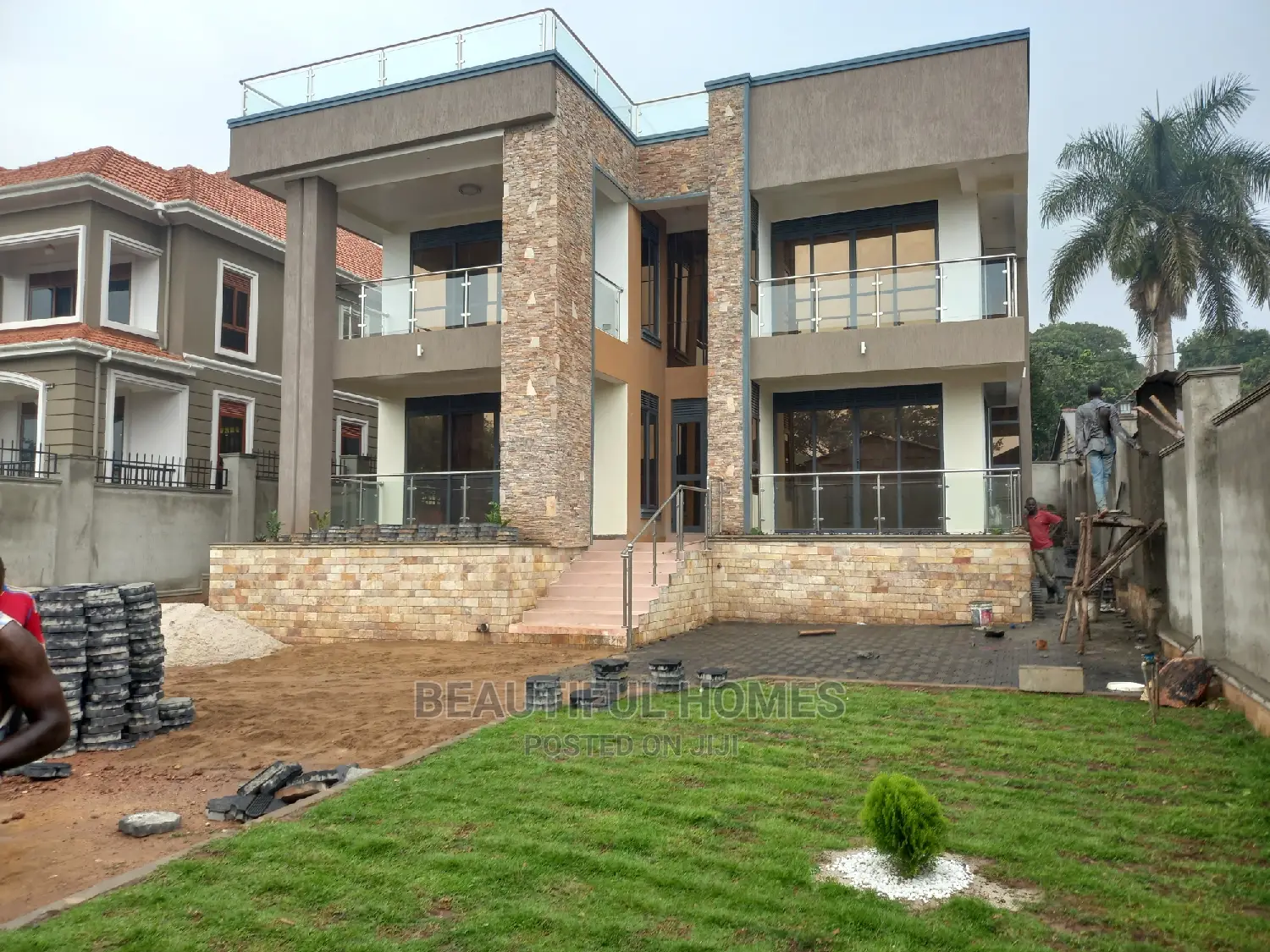Furnished 6bdrm Mansion in Munyonyo, Makindye for Sale in Makindye