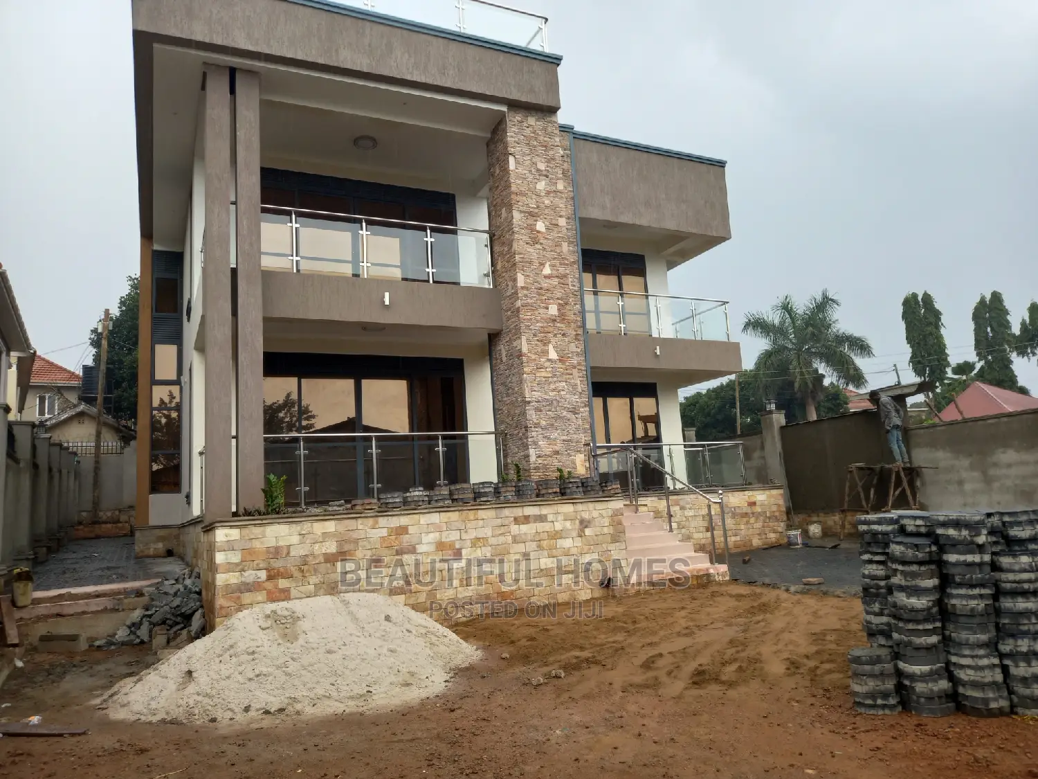 Furnished 6bdrm Mansion in Munyonyo, Makindye for Sale in Makindye
