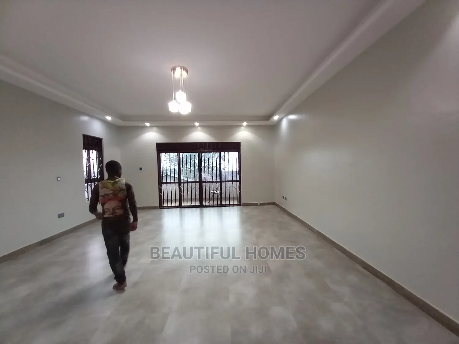 Furnished 6bdrm House in Munyonyo, Makindye for Sale in Makindye