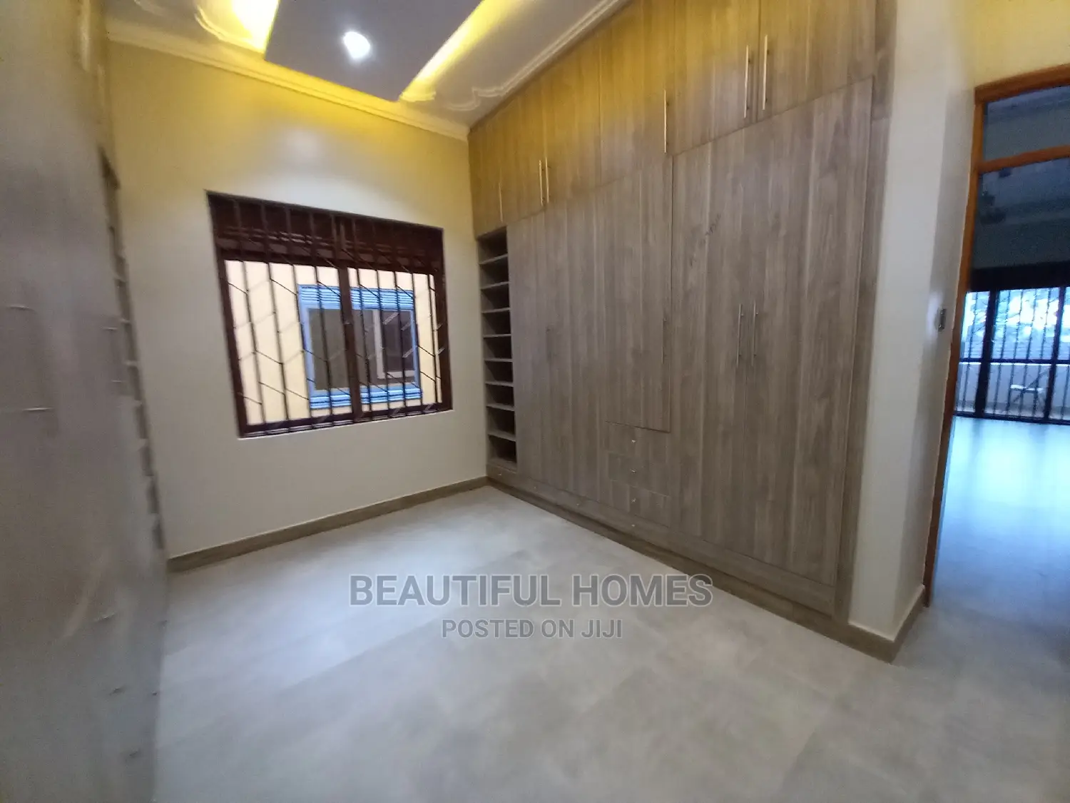 Furnished 6bdrm House in Munyonyo, Makindye for Sale in Makindye