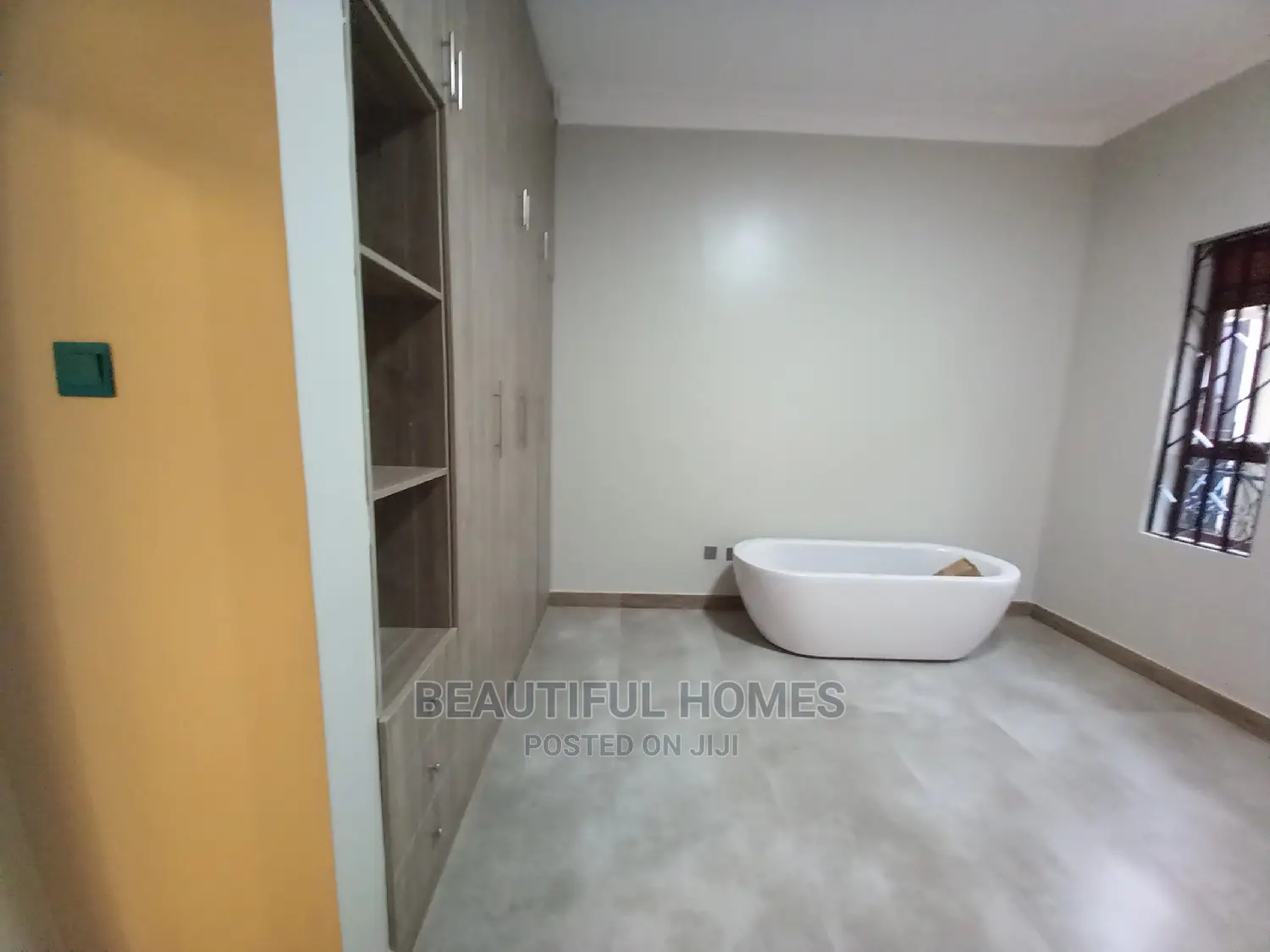 Furnished 6bdrm Duplex in Munyonyo Ministers, Makindye for Sale in Makindye