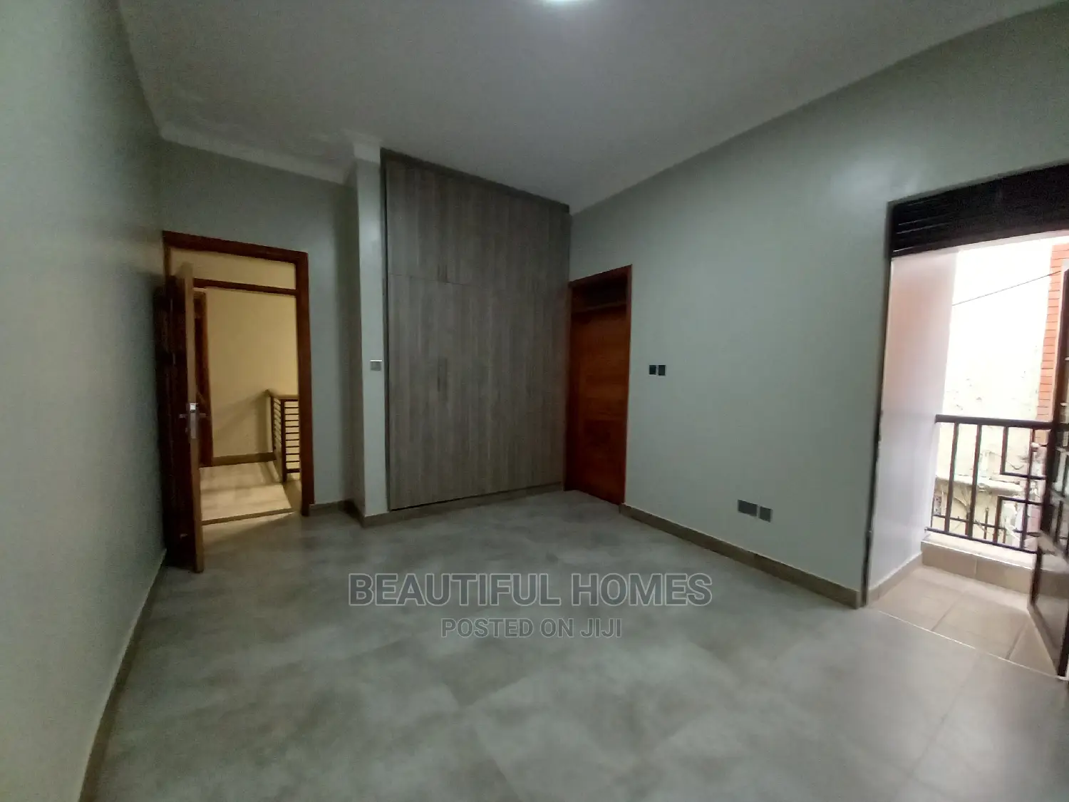 Furnished 6bdrm Mansion in Munyonyo Wealthy, Makindye for Sale in Makindye