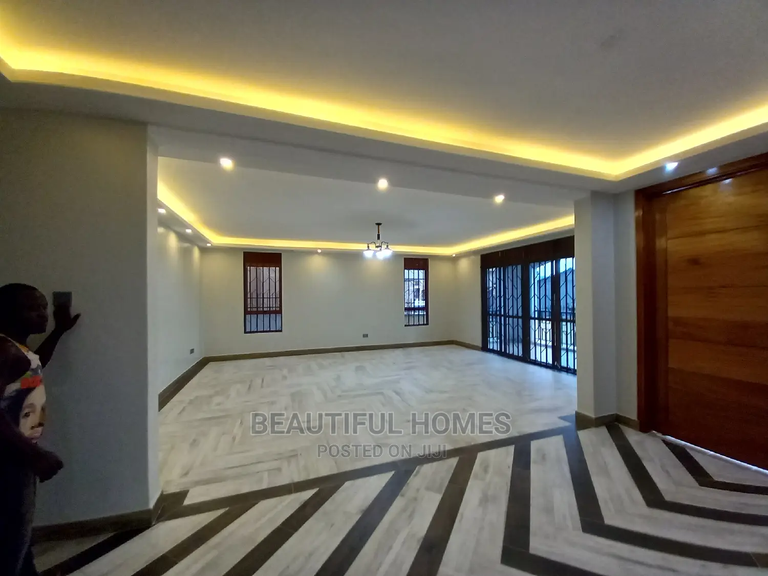 Furnished 6bdrm Mansion in Munyonyo, Makindye for Sale in Makindye