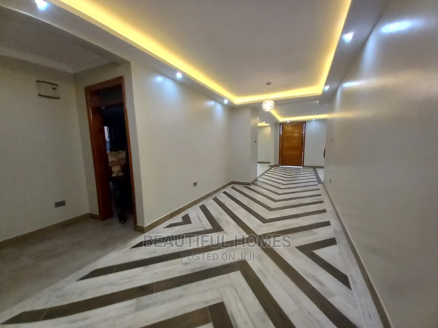 Furnished 6bdrm House in Munyonyo Common, Makindye for Sale in Makindye