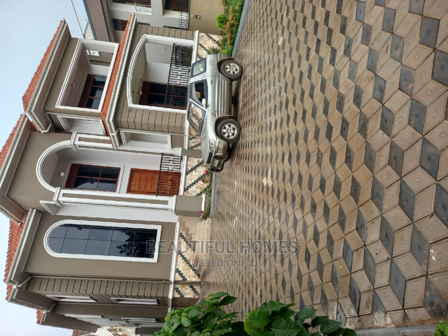 Furnished 6bdrm Duplex in Munyonyo, Makindye for Sale in Makindye