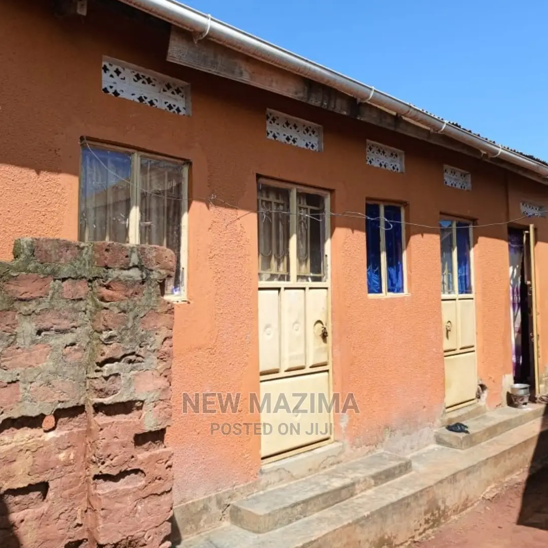 3bdrm House in Kyengera Town, Central Division for sale in Central Division