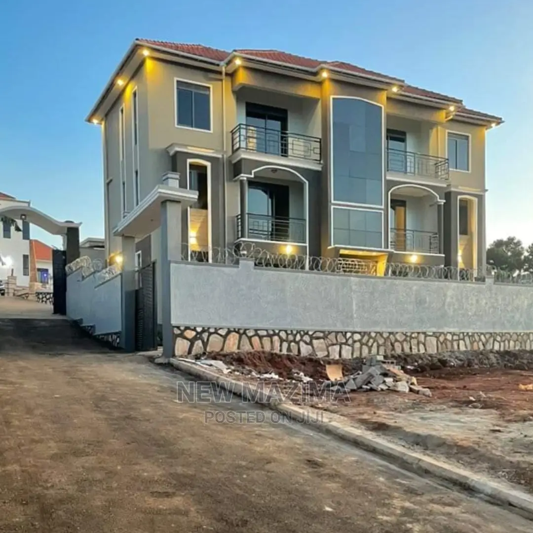 6bdrm Block of Flats in After Munyonyo, Central Division for Sale in Central Division