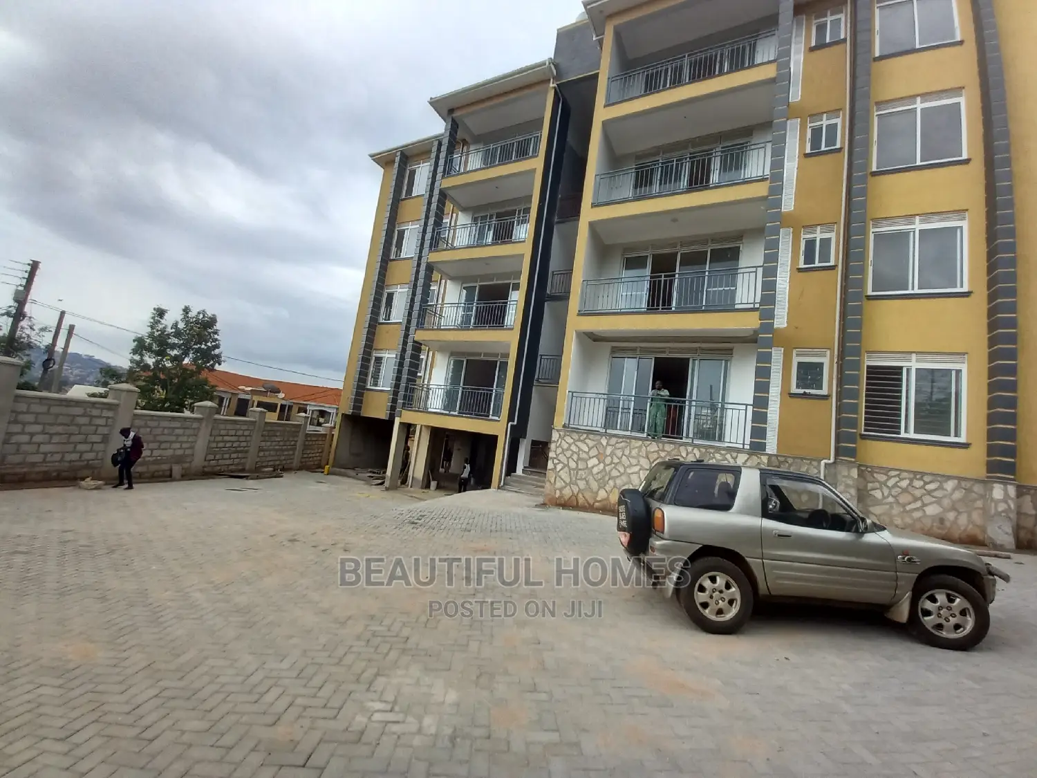 Furnished 3bdrm Apartment in Muyenga, Makindye for Sale in Makindye