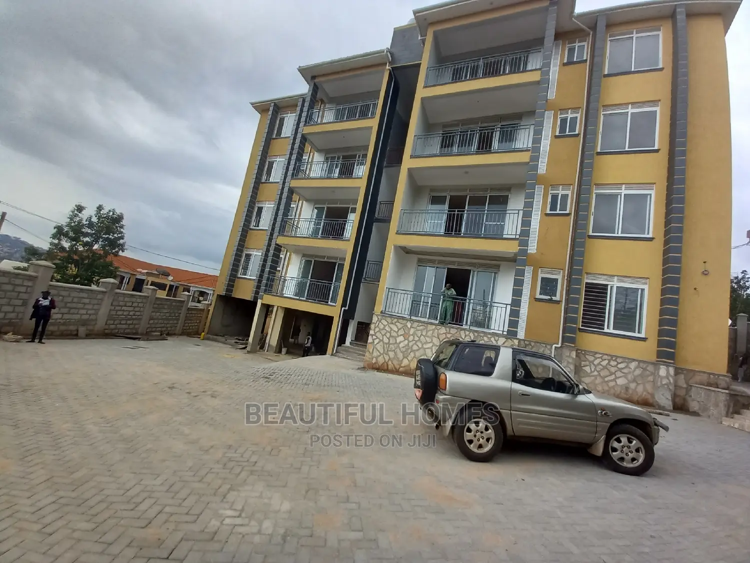 Furnished 3bdrm Apartment in Muyenga, Makindye for Sale in Makindye