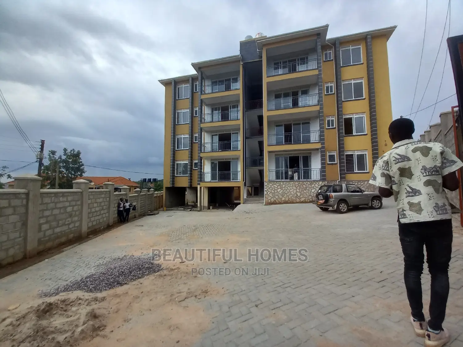 Furnished 3bdrm Block of Flats in Muyenga Lake View, Central Division in Central Division