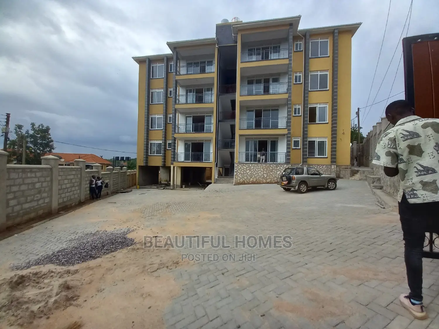 Furnished 3bdrm Block of Flats in Muyenga Lake View, Central Division in Central Division