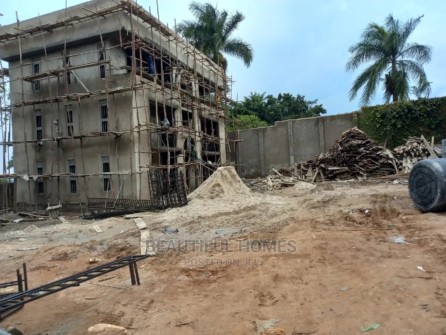 Furnished 2bdrm Block of Flats in Muyenga, Makindye for Sale in Makindye