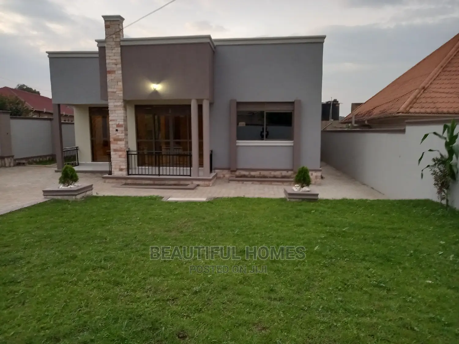 Furnished 4bdrm Bungalow in Kira, Central Division for Sale in Central Division
