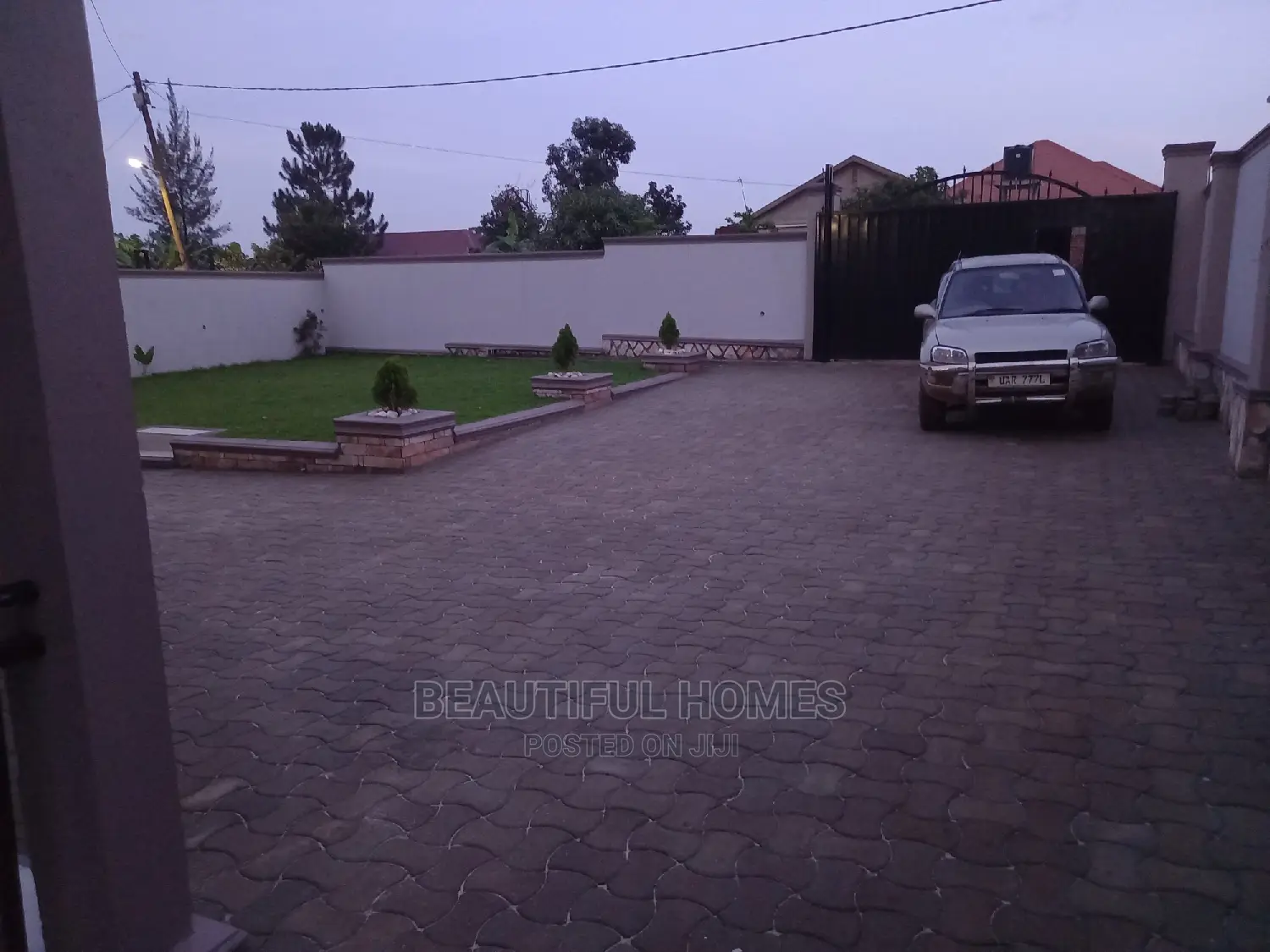 Furnished 4bdrm Bungalow in Kira, Central Division for Sale in Central Division
