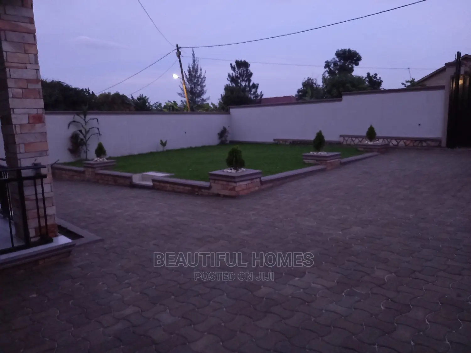 Furnished 4bdrm Bungalow in Kira, Central Division for Sale in Central Division