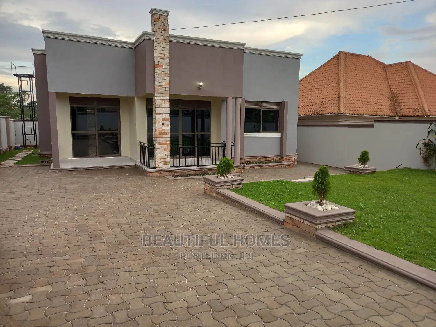 Furnished 4bdrm House in Kira for Sale in Kira