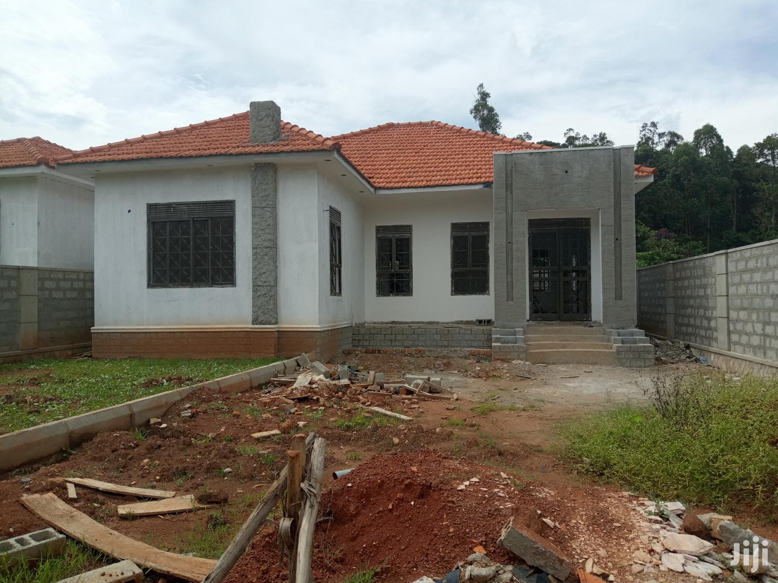 Kira Mamerito Road Beautiful House on Sell in Kampala