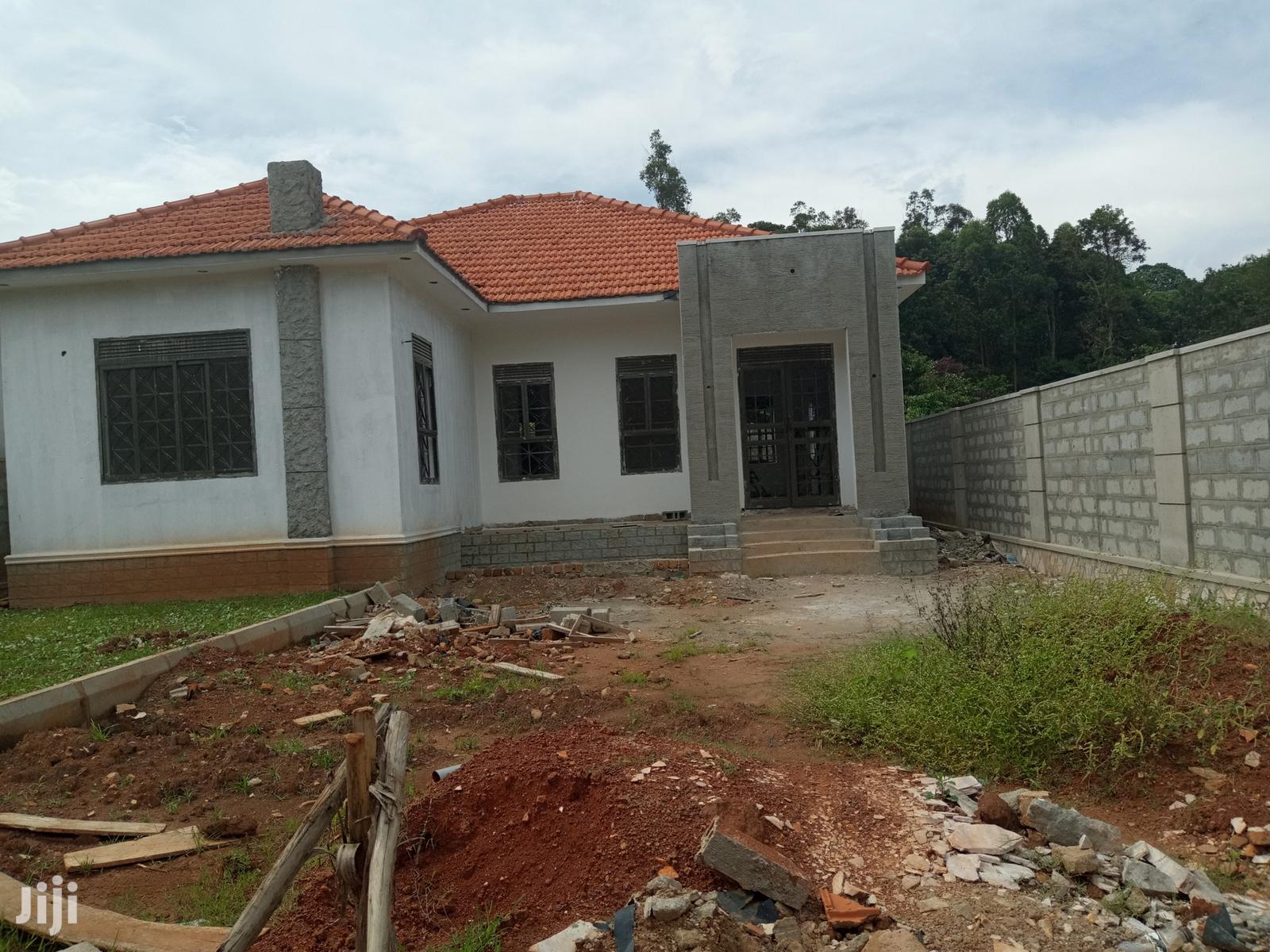 Kira Mamerito Road Beautiful House on Sell in Kampala