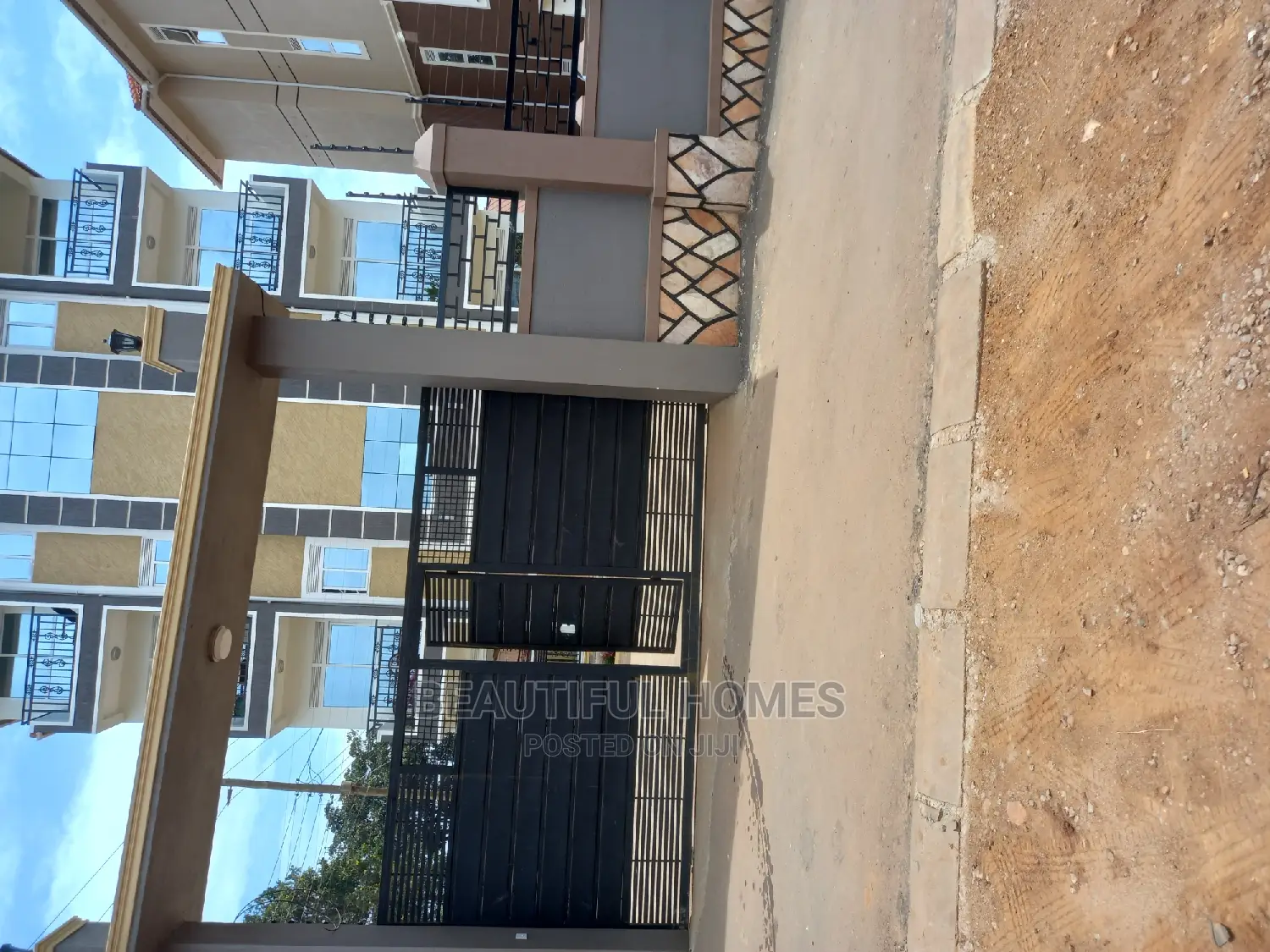 Furnished 2bdrm Block of Flats in Kyaliwajjara, Central Division in Central Division