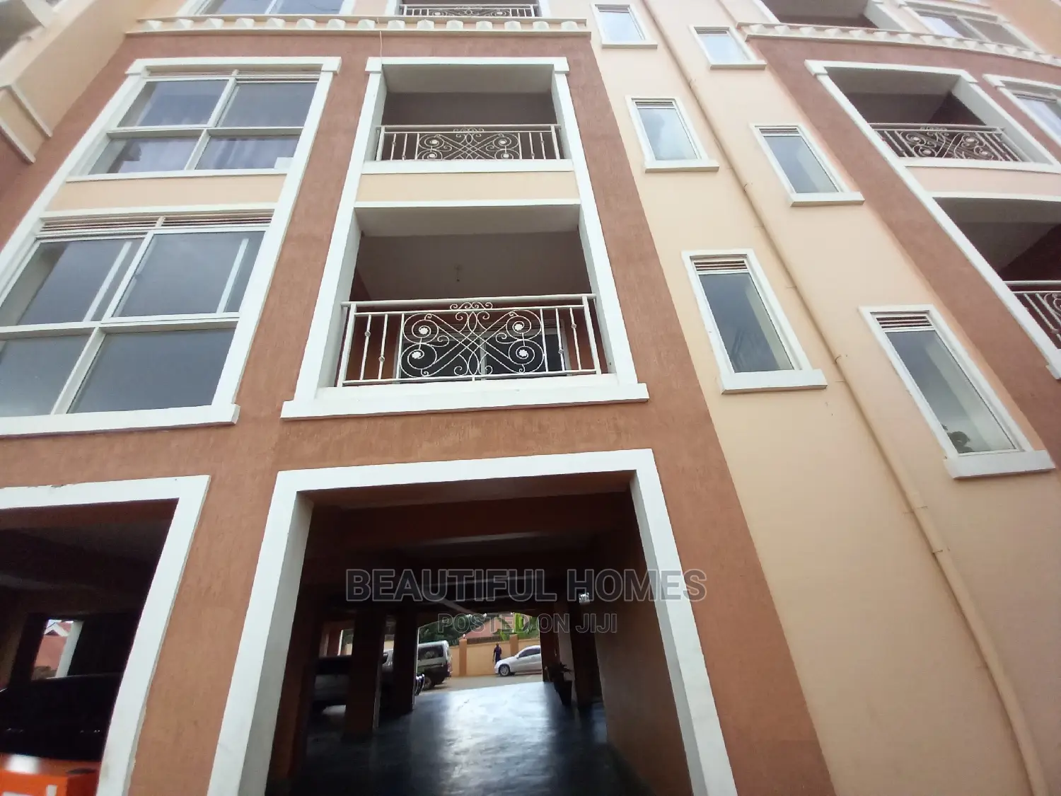 Furnished 2bdrm Condo in Bukoto, Central Division for Sale in Central Division