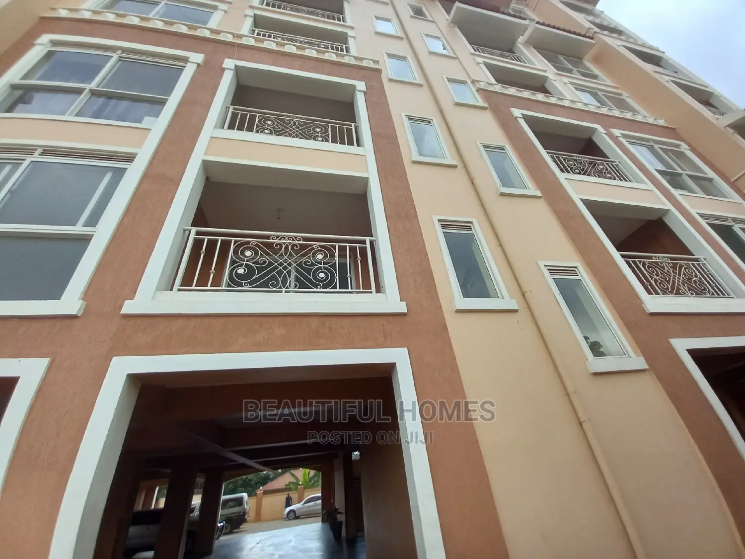 Furnished 2bdrm Condo in Bukoto, Central Division for Sale in Central Division