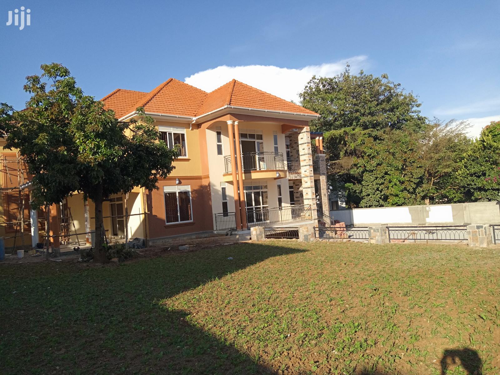 Munyonyo Lake View Palatial House for Sell in Kampala