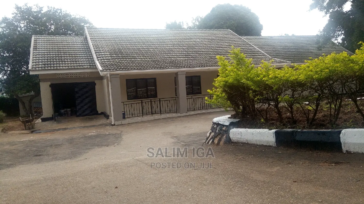 4bdrm Bungalow in Kololo Property, Central Division for Rent in Central Division
