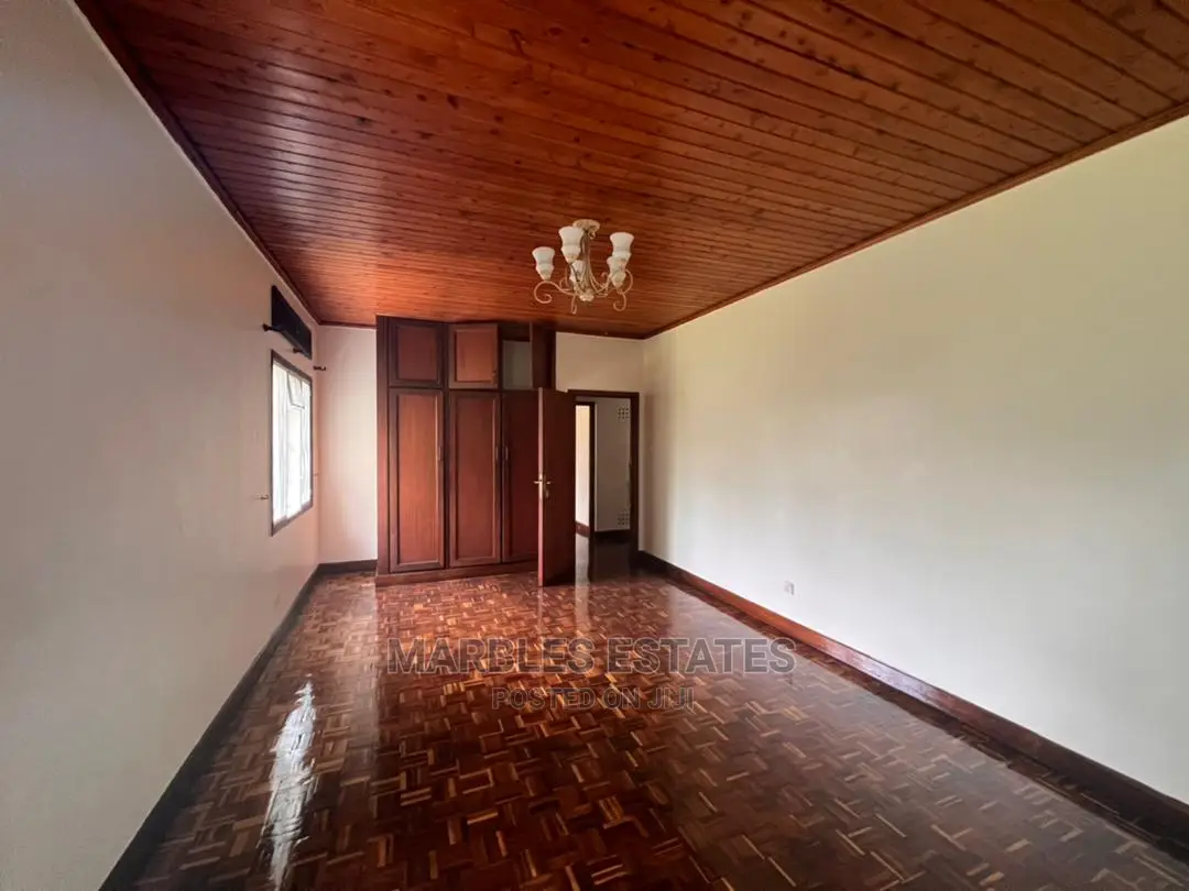 4bdrm Bungalow in Kololo, Central Division for Rent in Central Division