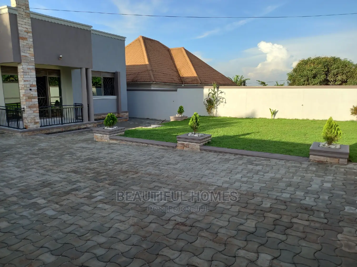 Furnished 4bdrm Bungalow in Kira, Central Division for Sale in Central Division