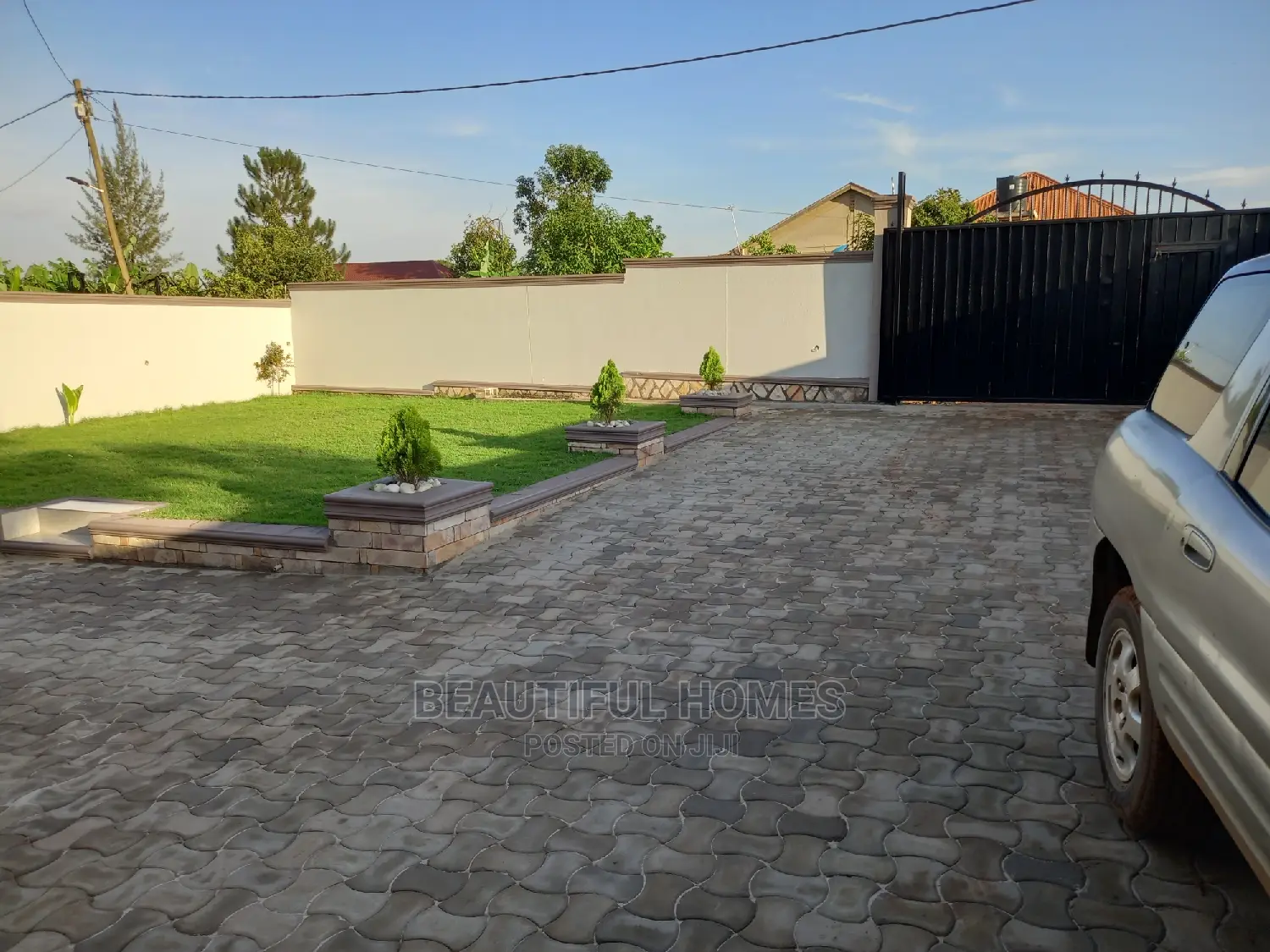 Furnished 4bdrm Bungalow in Kira, Central Division for Sale in Central Division