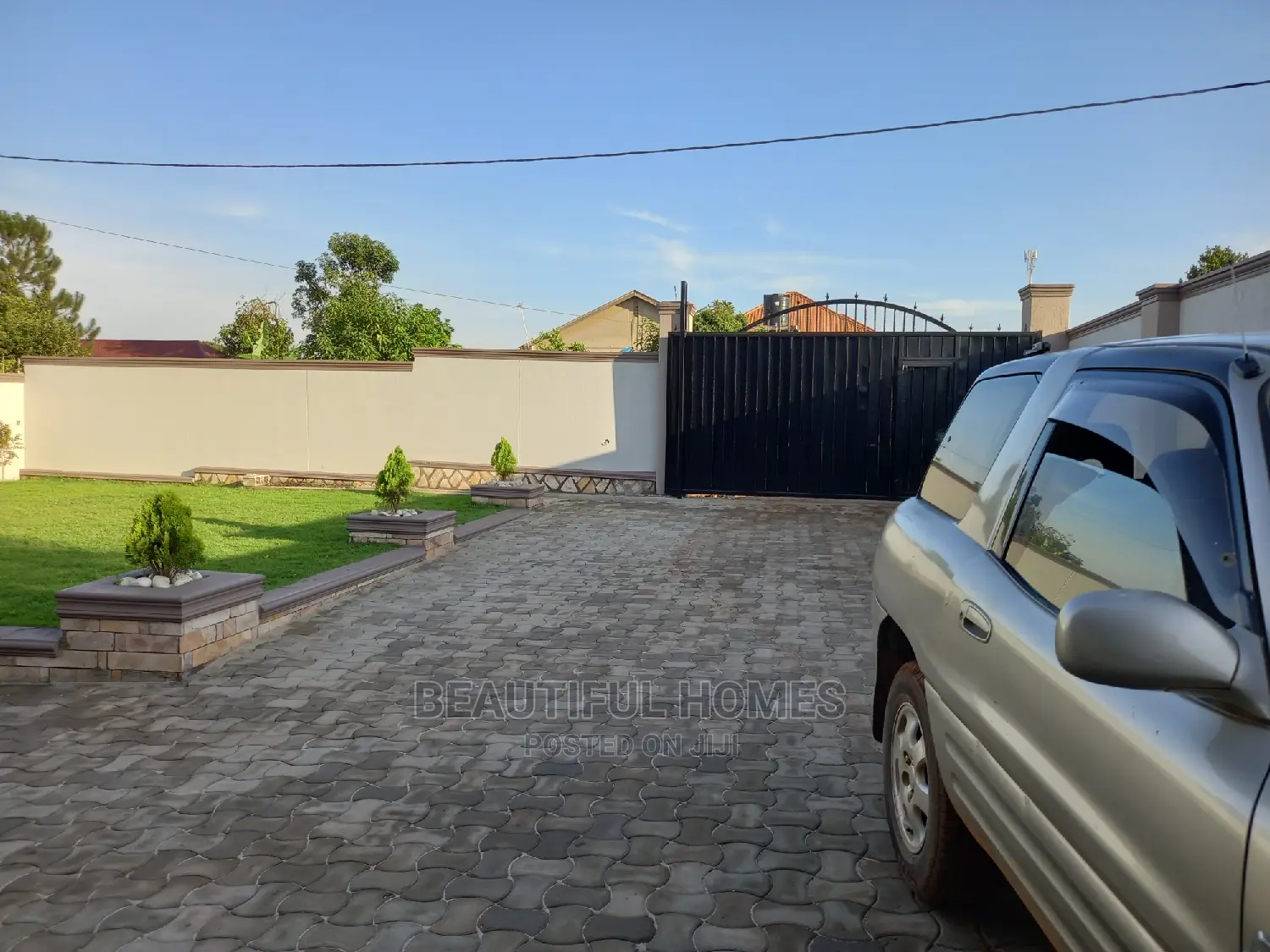 Furnished 4bdrm House in Kira, Central Division for Sale in Central Division
