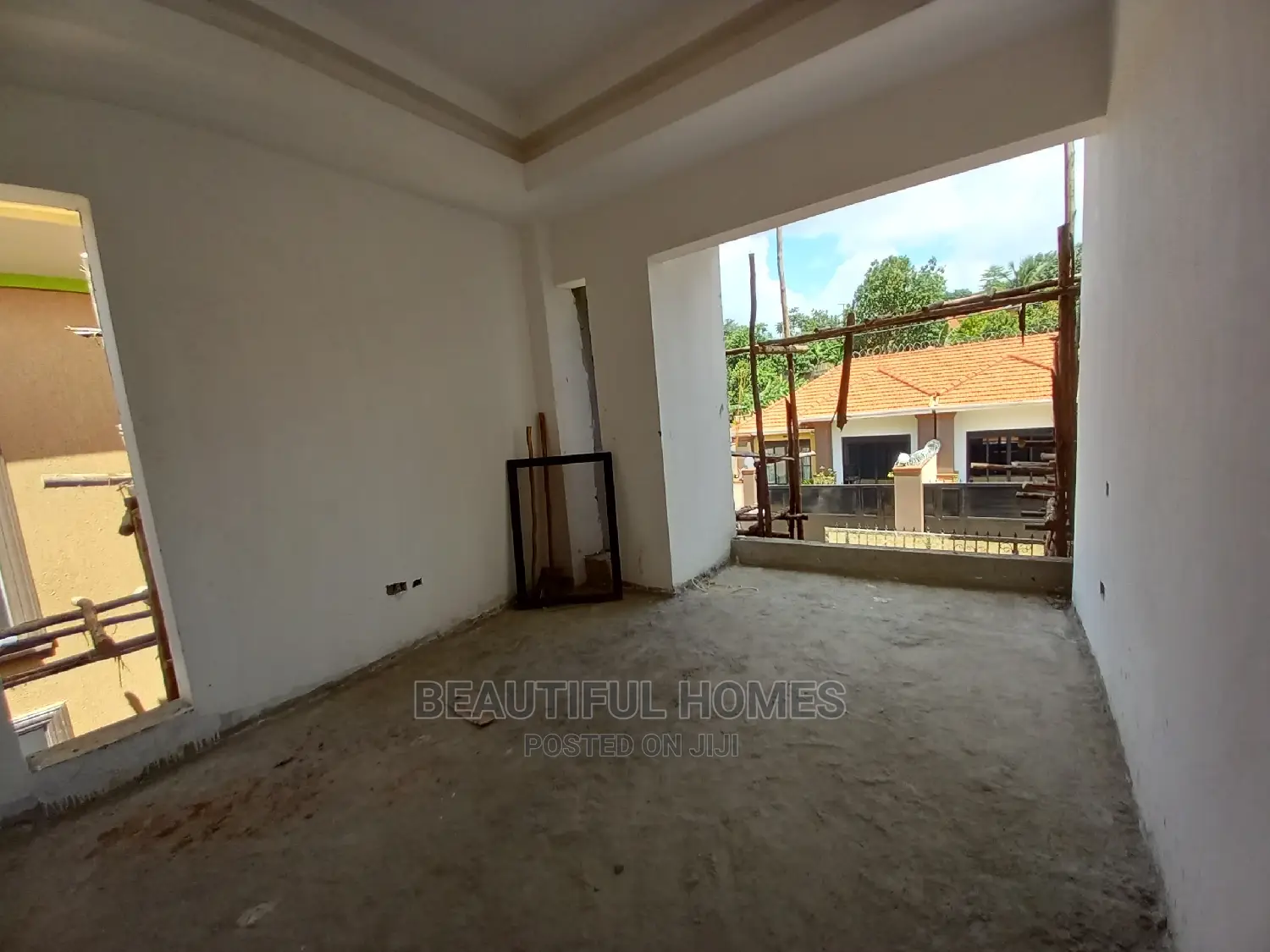 Furnished 5bdrm Duplex in Kisaasi, Central Division for Sale in Central Division