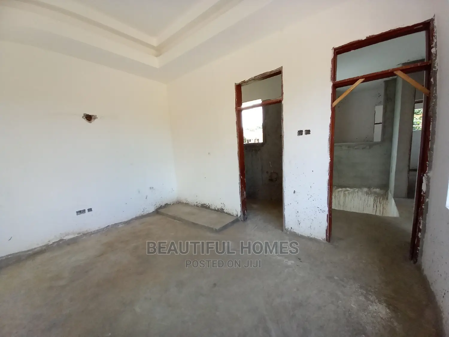 Furnished 5bdrm House in Kisaasi, Central Division for Sale in Central Division