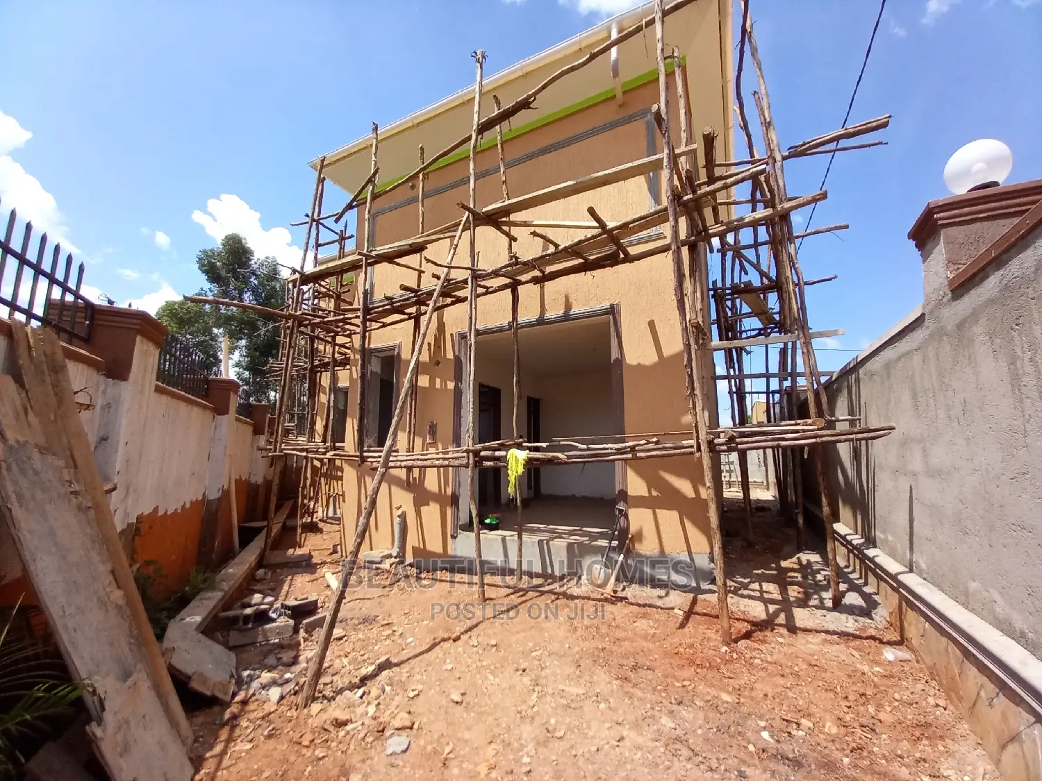 Furnished 5bdrm Mansion in Kisaasi, Central Division for Sale in Central Division