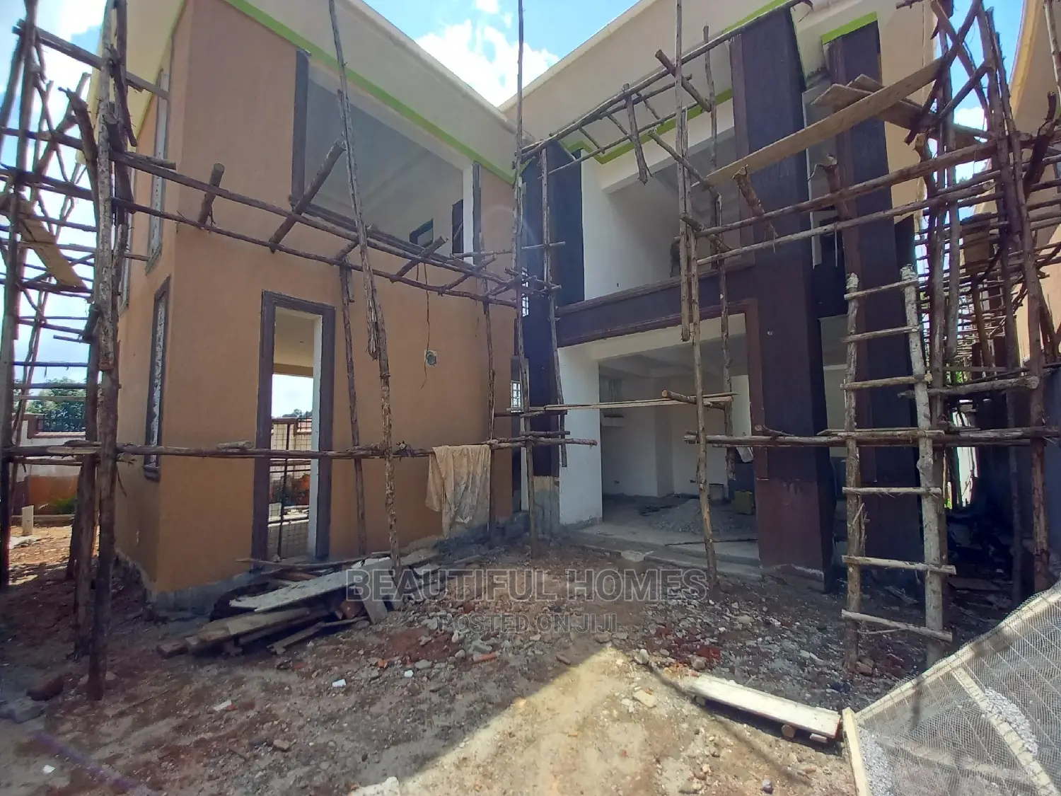 Furnished 5bdrm Mansion in Kisaasi, Central Division for Sale in Central Division