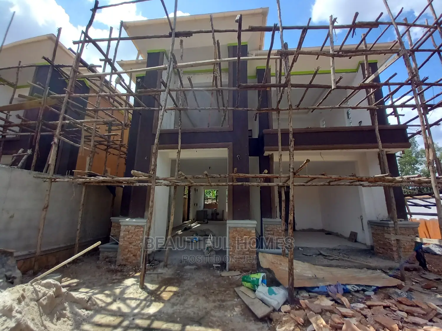 Furnished 5bdrm House in Kisaasi Tarmack, Central Division for Sale in Central Division