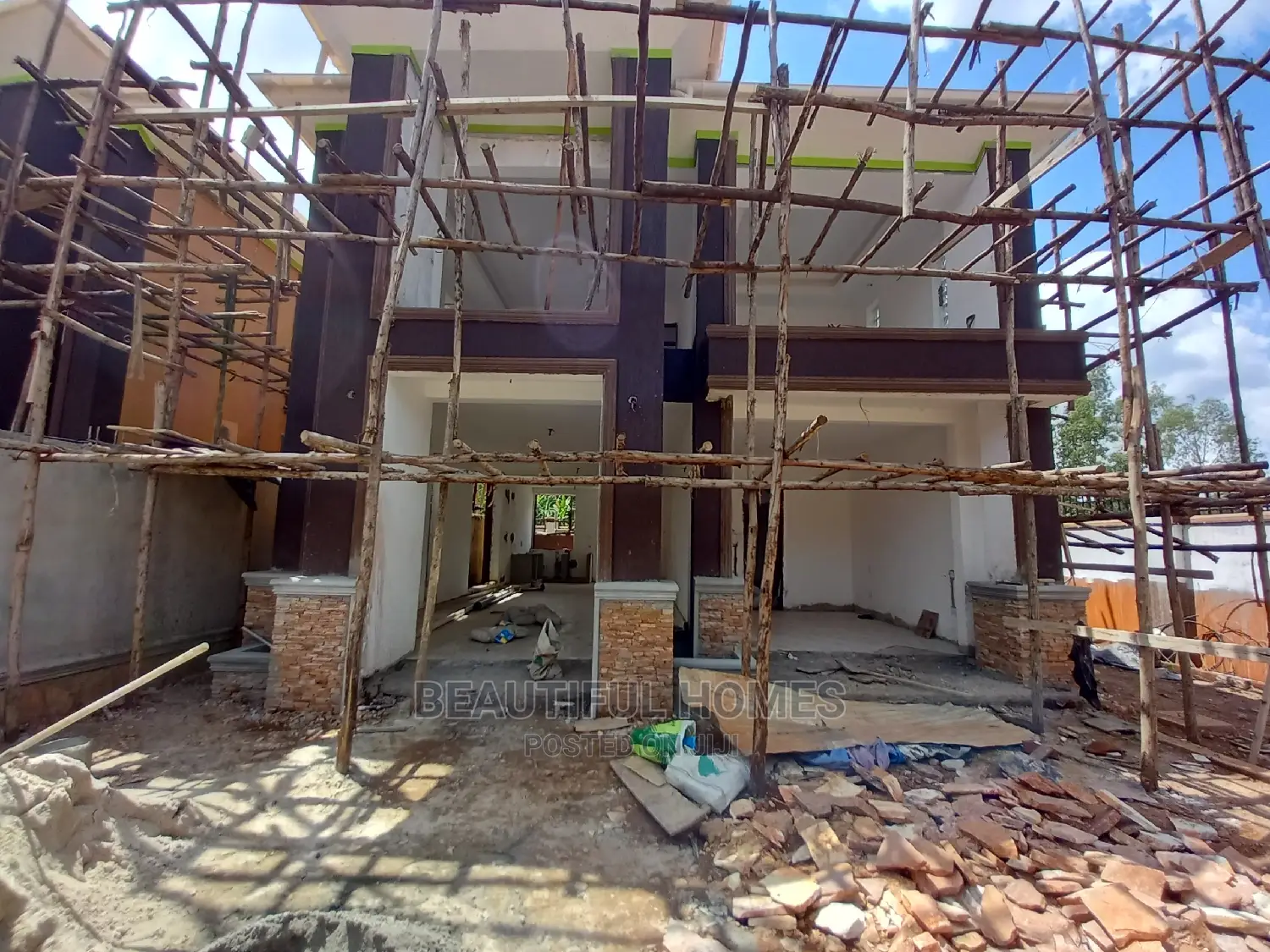 Furnished 5bdrm House in Kisaasi Tarmack, Central Division for Sale in Central Division