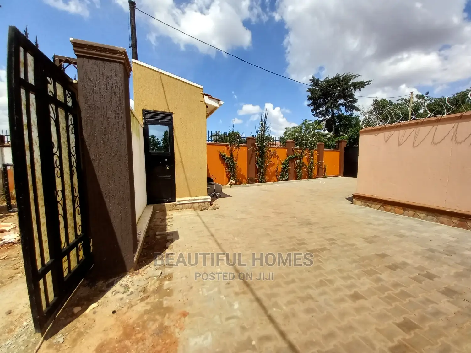 Furnished 4bdrm House in Kisaasi Corporates, Central Division for Sale in Central Division