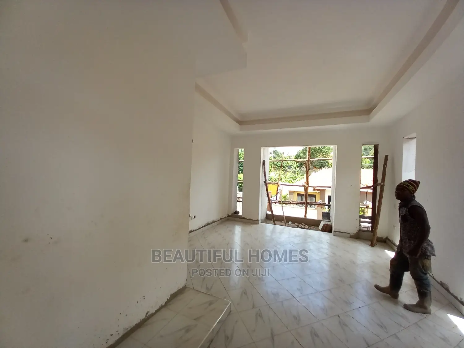 Furnished 5bdrm Duplex in Kisaasi, Central Division for Sale in Central Division