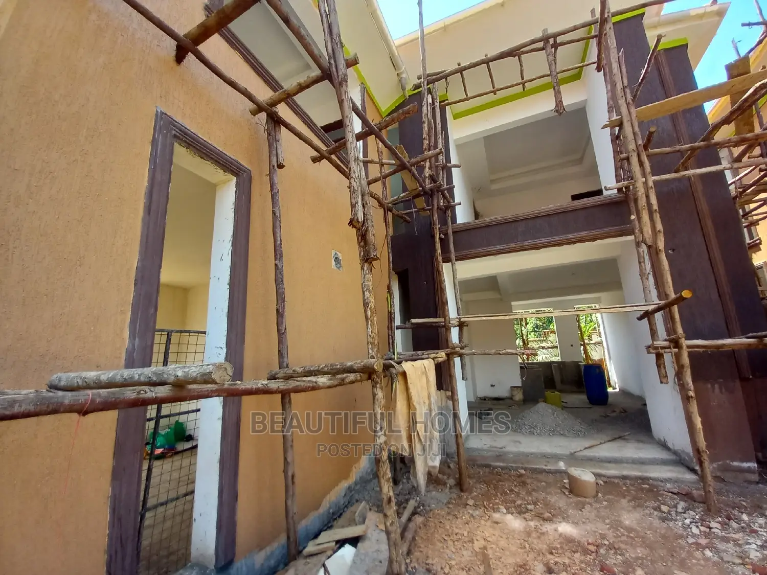 Furnished 5bdrm Duplex in Kisaasi, Central Division for Sale in Central Division