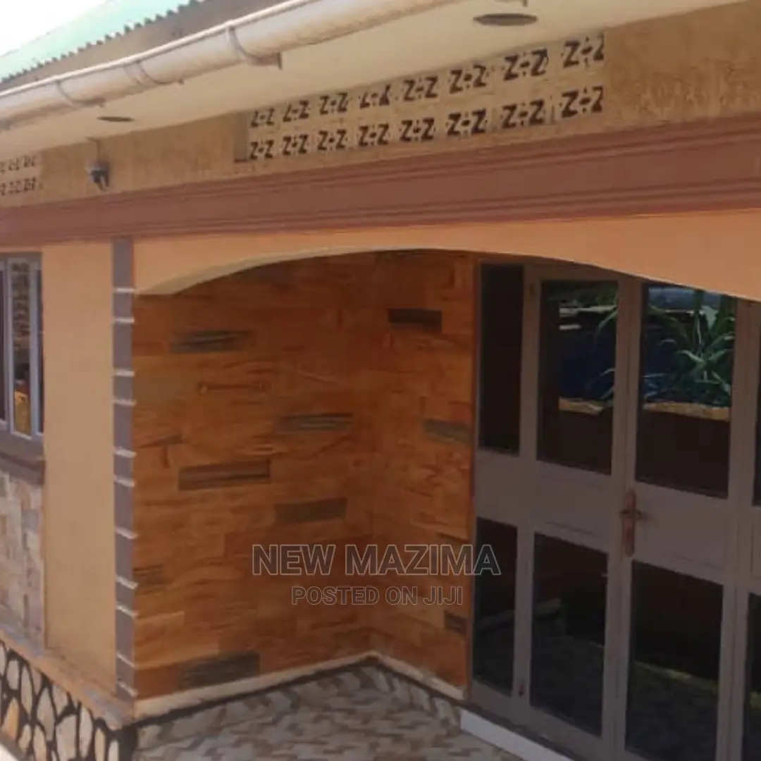 2bdrm House in Kawanda Kirinyabigo, Central Division for Sale in Central Division