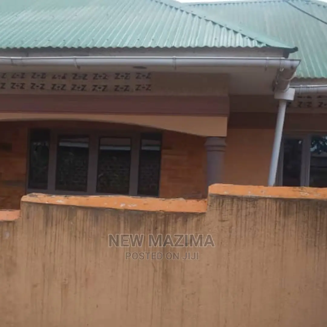 2bdrm House in Kawanda Kirinyabigo, Central Division for Sale in Central Division