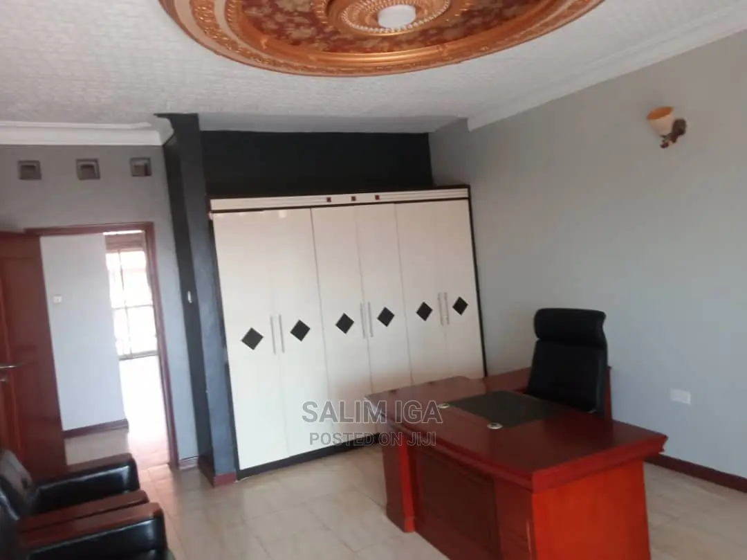 6bdrm Duplex in Kololo Property, Central Division for Rent in Central Division