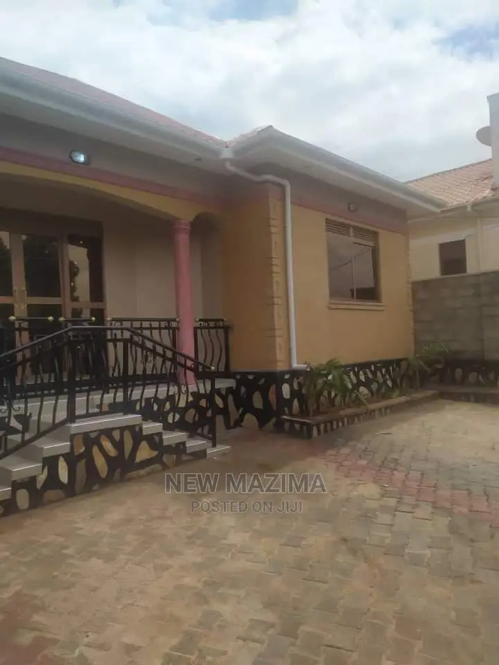 3bdrm House in Kitende Ssisa, Central Division for Sale in Central Division