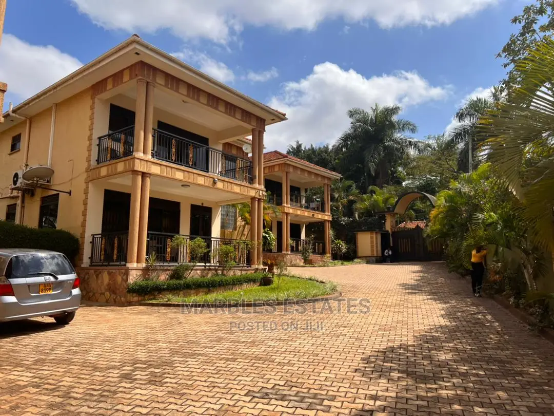 Furnished 4bdrm Townhouse / Terrace in Bugoloobi, Central Division in Central Division