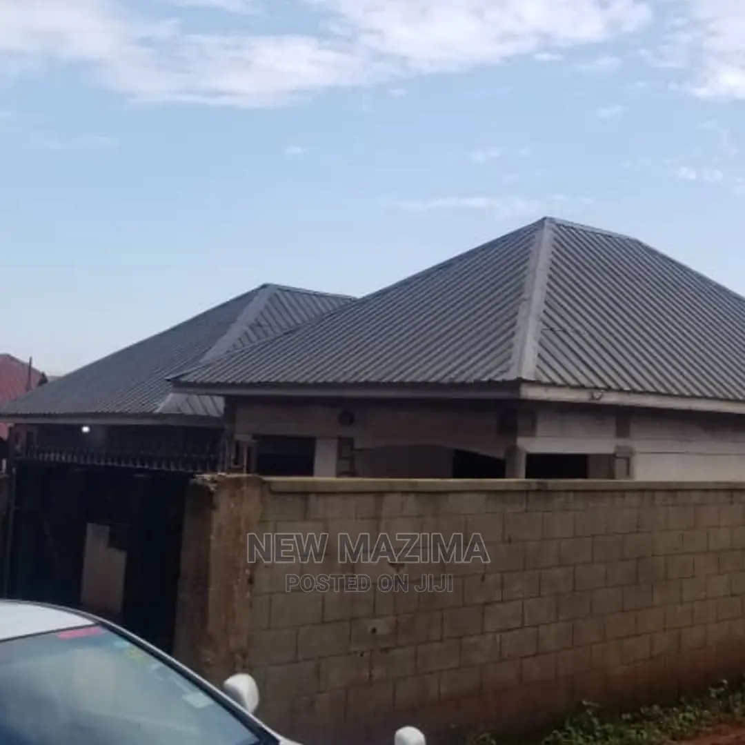4bdrm House in Kasenge, Division a for Sale in Division A